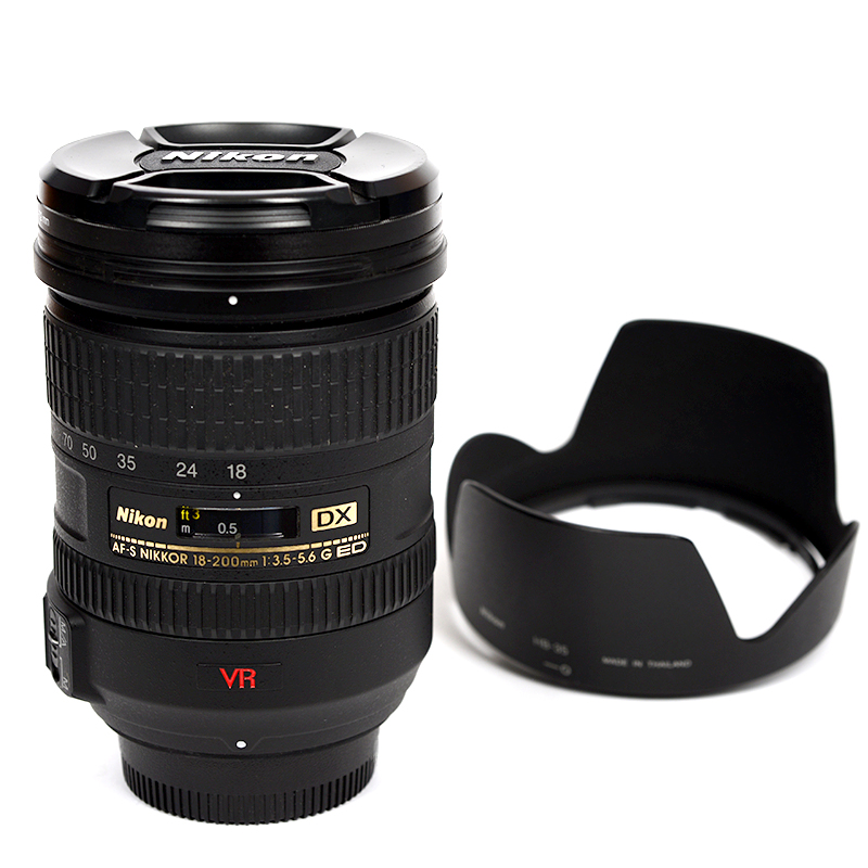 Nikon 18-200